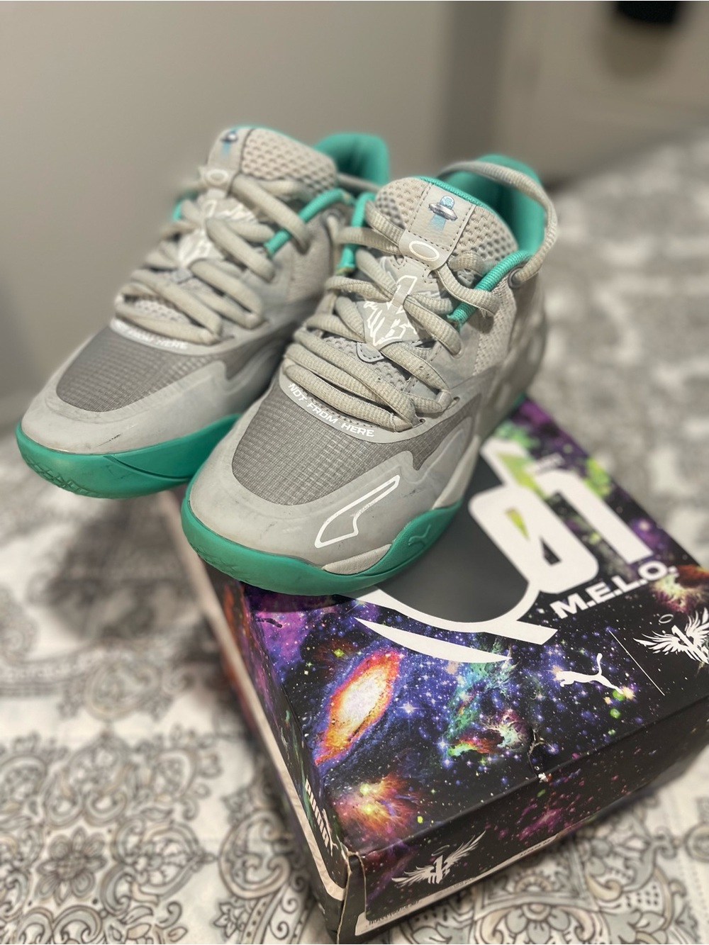 PUMA LaMelo Ball MB.01 Lo UFO Basketball
Shoes 5.5Y  pre owned